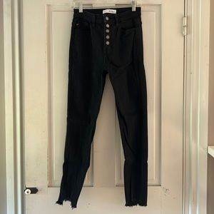 Kancan black buttonfly nondistressed skinny Jean